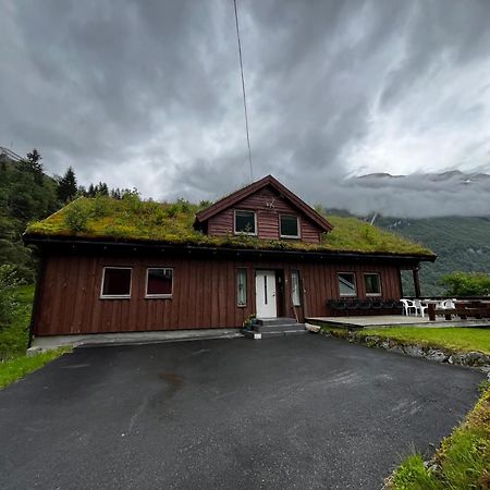 Fossen Accommodation Geiranger Exterior photo